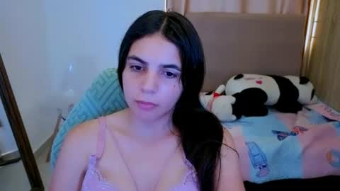 Snapshot of elenna_hotx chatting on June 12, 2026, 6:07 pm agnes online show from June 12, 2026, 6:07 pm