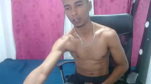 elherrero2024 online show from December 7, 2024, 1:40 pm