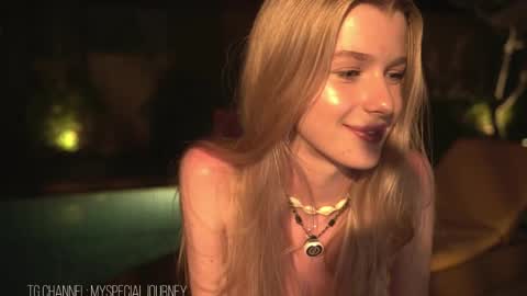Snapshot of eli_journey chatting on May 12, 2026, 7:44 pm Eli online show from May 12, 2026, 7:44 pm