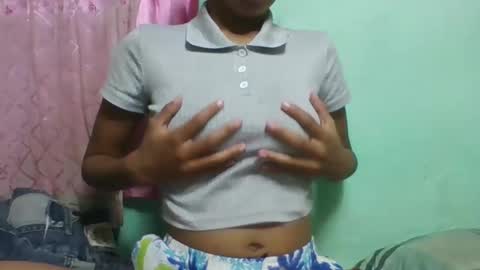 eliah193653 online show from April 18, 2026, 5:33 am