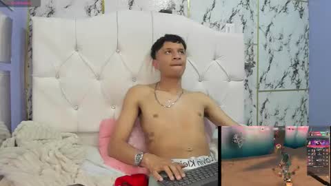 Snapshot of elian_julian chatting on November 29, 2025, 2:03 am Elian Julian online show from November 29, 2025, 2:03 am