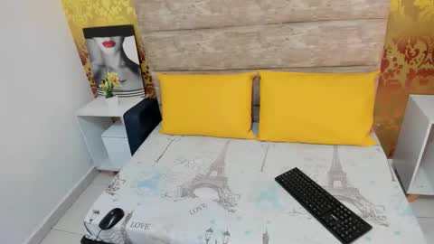 Snapshot of elianacollins chatting on November 26, 2025, 2:34 am Eliana online show from November 26, 2025, 2:34 am