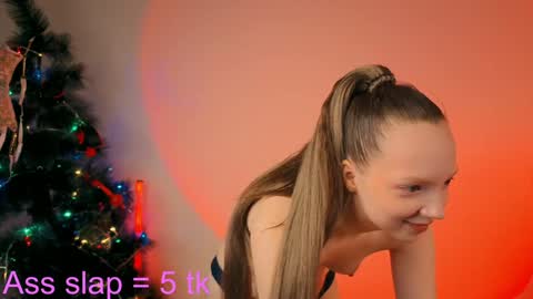 Ella online show from December 24, 2024, 7:39 am