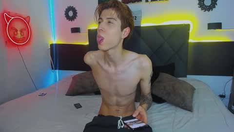 Snapshot of eliann_adam chatting on January 13, 2025, 6:27 am eliann_adam online show from January 13, 2025, 6:27 am