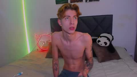 Snapshot of eliann_adam chatting on February 6, 2025, 2:26 pm eliann_adam online show from February 6, 2025, 2:26 pm