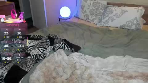 Elli online show from September 24, 2025, 10:24 pm