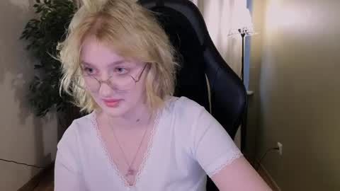 Ellie online show from March 6, 2026, 5:15 am