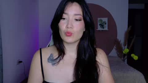 eliiih_ online show from April 19, 2026, 3:28 am