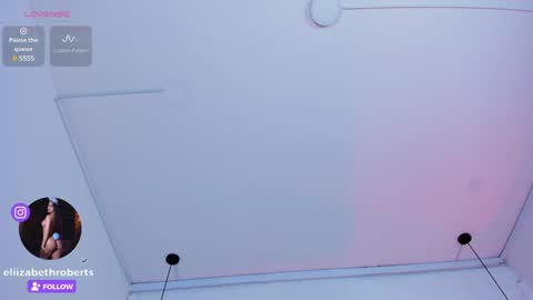 E L I I Z A B E T H   online show from December 7, 2024, 10:12 am