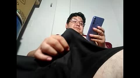 elimposstor online show from February 6, 2025, 4:10 am