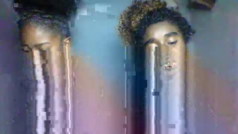 elina981 online show from March 31, 2026, 4:07 pm