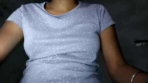 Snapshot of elina_roy03 chatting on November 1, 2025, 1:13 pm elina_roy03 online show from November 1, 2025, 1:13 pm