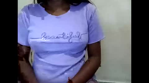 elina_roy03 online show from January 18, 2026, 5:00 am