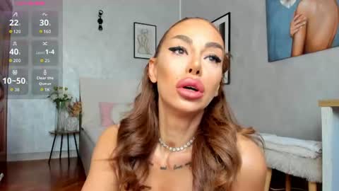 Snapshot of elinamoon_ chatting on June 20, 2026, 4:48 am Elina online show from June 20, 2026, 4:48 am