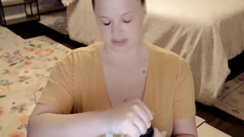 ElinaReign   online show from March 4, 2026, 7:47 am