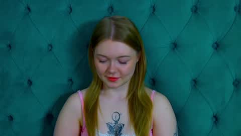 elinavale online show from May 22, 2026, 5:29 pm