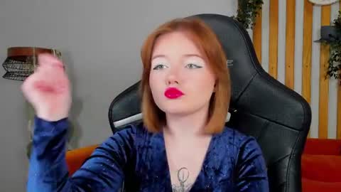Snapshot of elinavale chatting on July 20, 2026, 5:15 pm elinavale online show from July 20, 2026, 5:15 pm