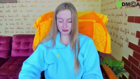 Snapshot of elinor_faith chatting on October 17, 2025, 8:00 pm elinor_faith online show from October 17, 2025, 8:00 pm