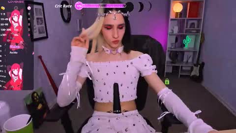 eliot_meow online show from October 18, 2025, 3:57 pm