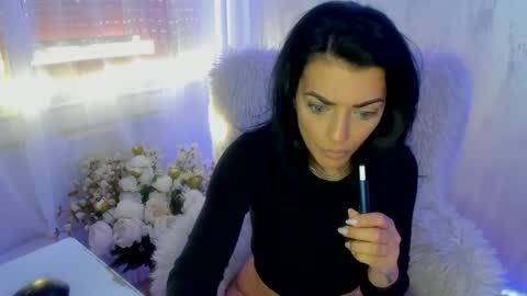 Snapshot of elisabaxter chatting on April 24, 2026, 4:04 am Maria online show from April 24, 2026, 4:04 am