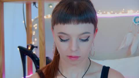 ElisabethDavis online show from September 15, 2025, 5:13 pm