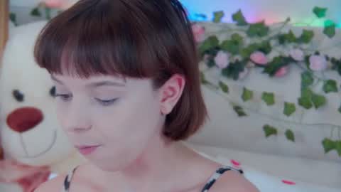 Snapshot of elisabethdavis chatting on July 6, 2026, 3:47 pm ElisabethDavis online show from July 6, 2026, 3:47 pm