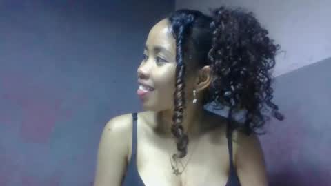 Snapshot of elisabethee chatting on April 29, 2026, 7:34 am elisabethee online show from April 29, 2026, 7:34 am