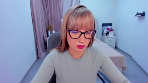 Elisabeth online show from January 8, 2025, 12:15 pm