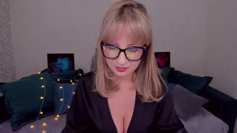 Elisabeth online show from February 7, 2025, 4:14 pm