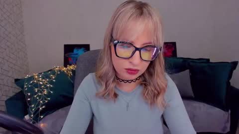 Elisabeth online show from February 20, 2025, 2:35 pm