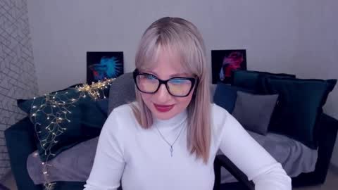 Elisabeth online show from February 21, 2025, 8:05 pm