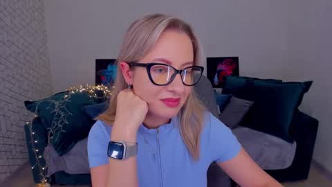 Elisabeth online show from March 10, 2025, 3:30 pm