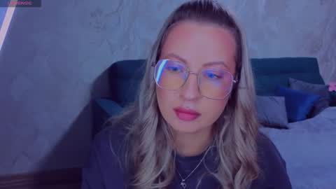 Elisabeth online show from September 16, 2025, 7:15 pm