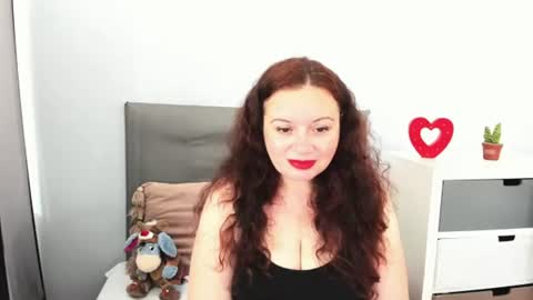 Snapshot of elisabethxsweet chatting on July 13, 2026, 2:31 pm ElisabethXSweet online show from July 13, 2026, 2:31 pm