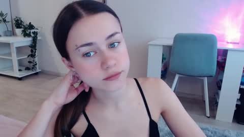 Elis online show from February 13, 2026, 5:47 am