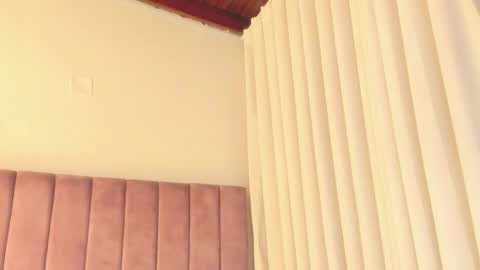 Elise diamond online show from April 3, 2026, 12:30 am