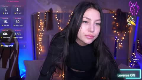 elisevelour online show from February 17, 2026, 2:13 pm