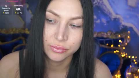 elisevelour online show from April 7, 2026, 12:05 pm