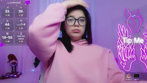 Eliss online show from December 17, 2025, 10:21 am