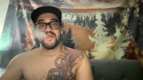 Snapshot of elitealex87 chatting on October 28, 2025, 2:37 am elitealex87 online show from October 28, 2025, 2:37 am