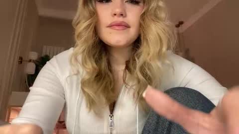 Stephanie online show from March 29, 2026, 8:09 pm