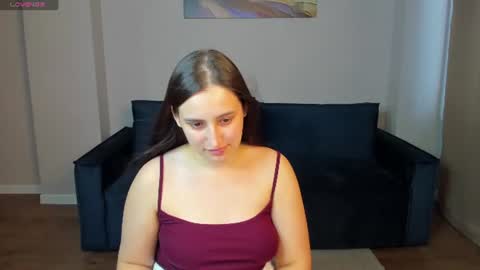 Snapshot of elizabet_collins chatting on July 5, 2026, 9:05 am Elizabet online show from July 5, 2026, 9:05 am
