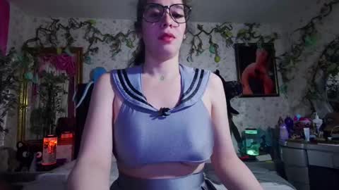 Elizabeth online show from November 11, 2025, 11:21 am