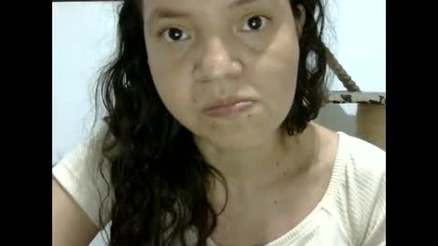 Elizabeth Martinez  online show from February 28, 2025, 2:31 am