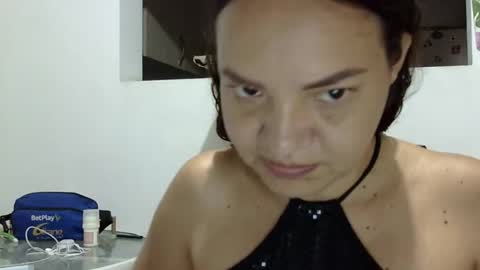 Elizabeth Martinez  online show from September 17, 2025, 2:41 pm