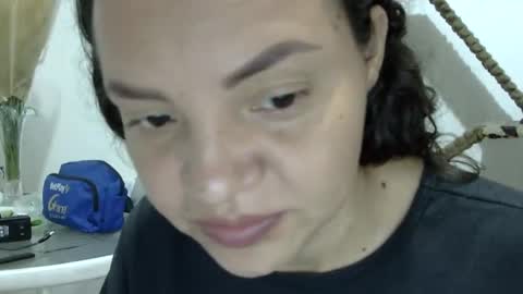 Elizabeth Martinez  online show from September 28, 2025, 3:28 pm