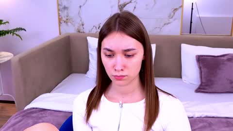 Elizabeth online show from February 1, 2025, 9:19 pm