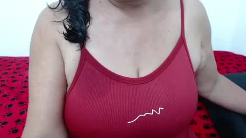 ElizabethMiler online show from July 4, 2026, 3:02 am