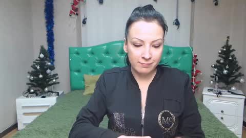 ElizabethSho online show from January 19, 2025, 12:49 am