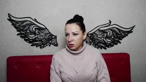 ElizabethSho online show from February 10, 2025, 6:13 pm